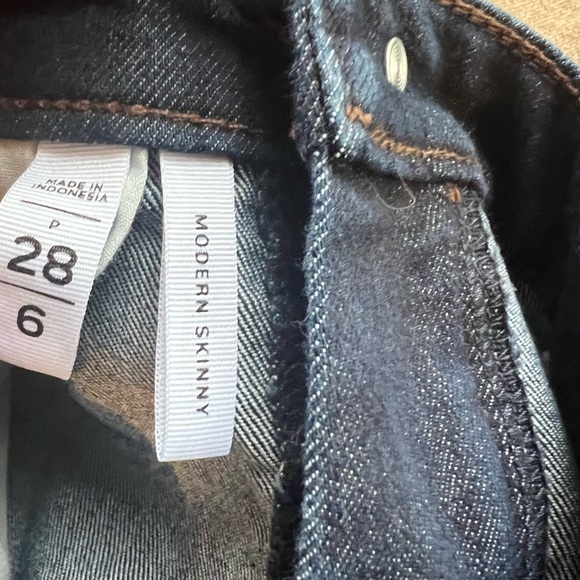 Ann Taylor Loft Denim blue jeans NWOT - Picture 3 of 4